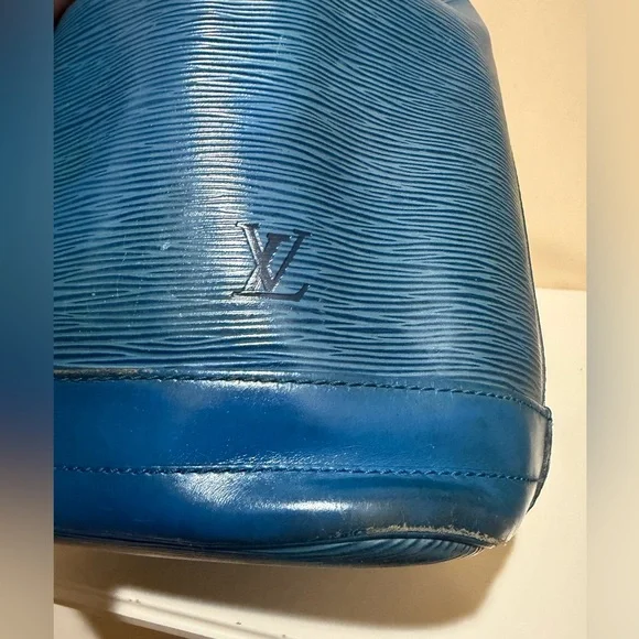 Louis Vuitton Epi Blue Bucket Bag GM - Please Read For Condition - Picture 3 of 16
